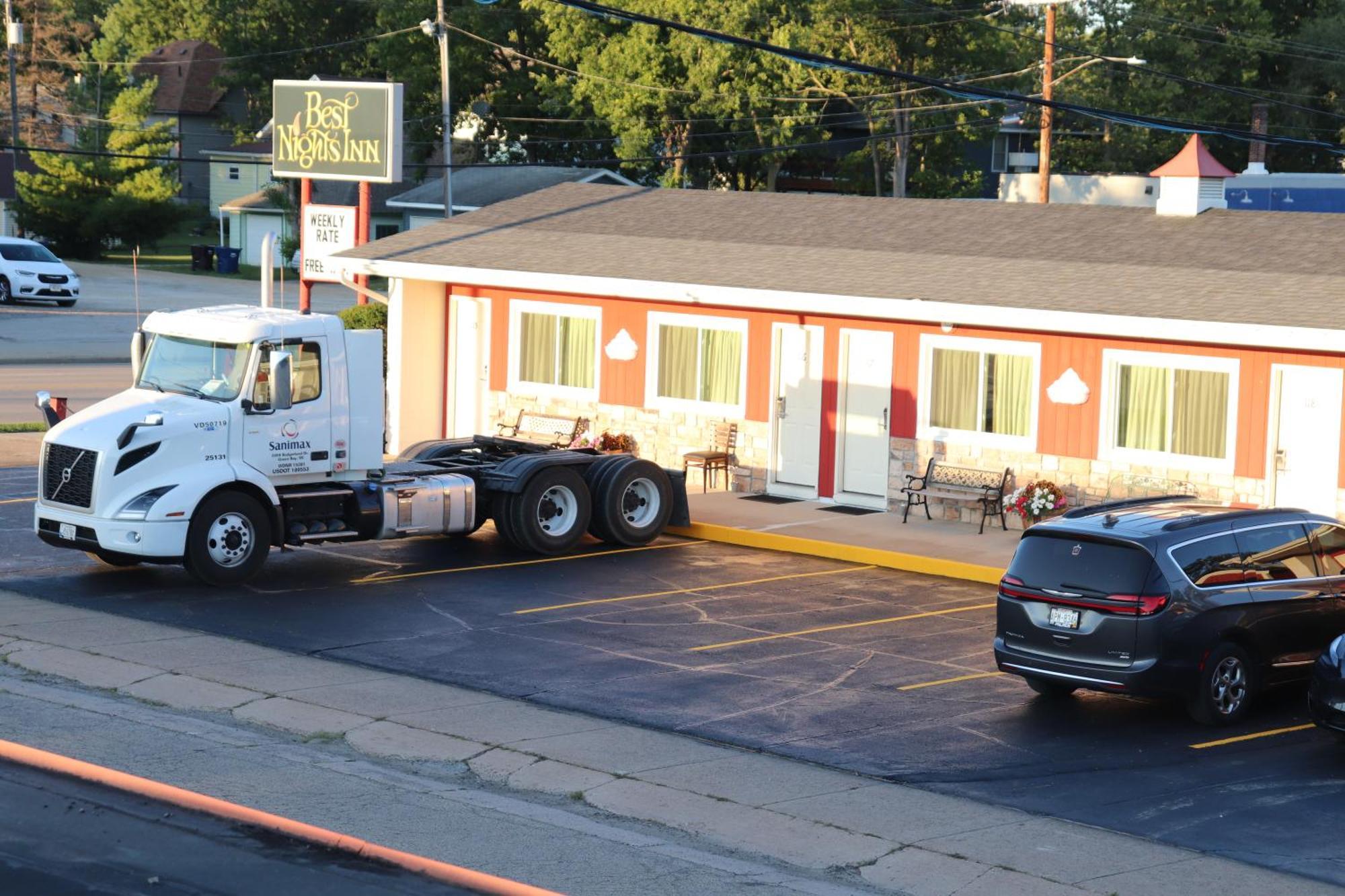 Best Nights Inn - Sparta Exterior photo