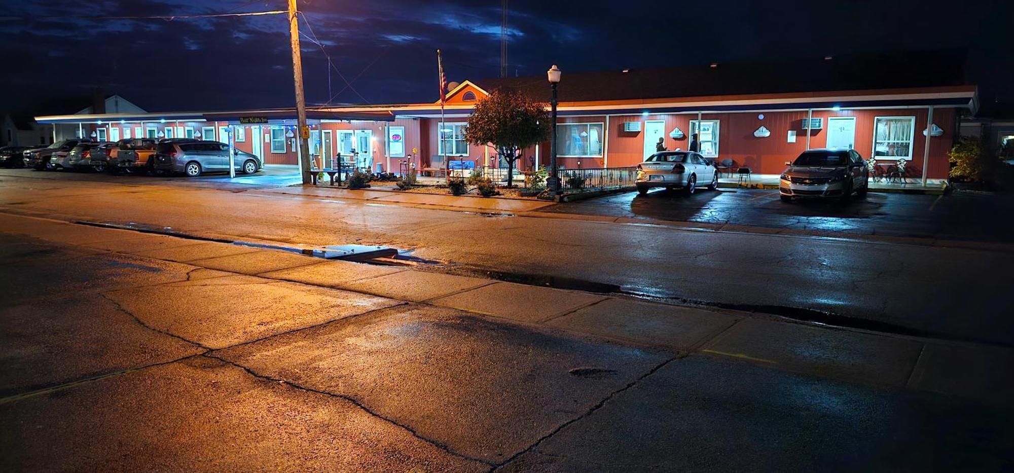 Best Nights Inn - Sparta Exterior photo